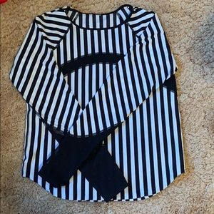 Fitted Lululemon striped shirt